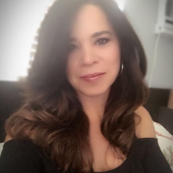 Meet your Posher, Annie - Picture 1 of 1